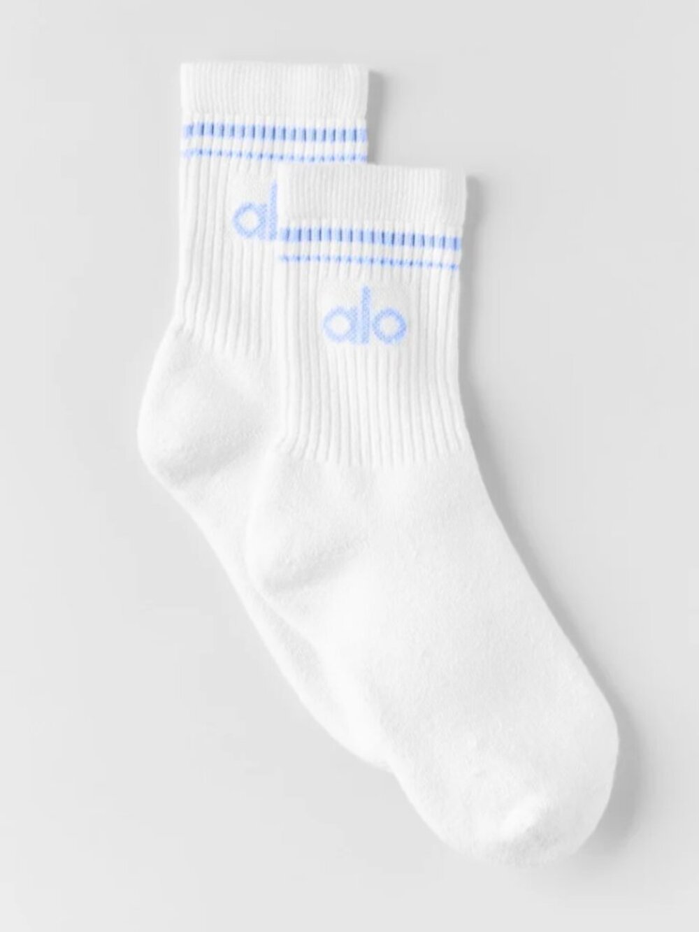 Alo Unisex Half-Crew Throwback Socks White Providence Blue NWT Medium